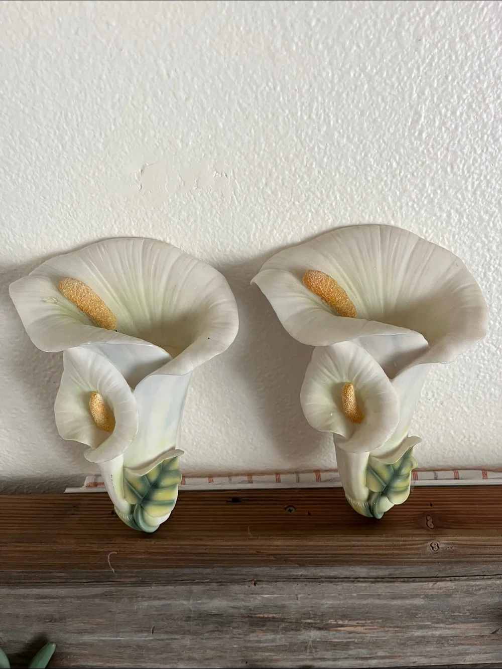 VINTAGE Ibis & Orchid: Calla Lily Wall Pocket Vase / Planters